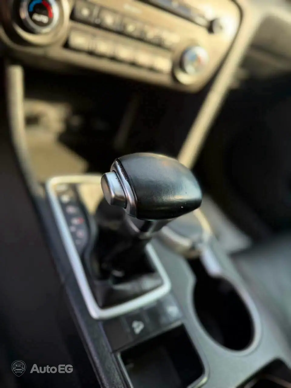 Kia Sportage ٢٠٢٢ – الصورة 16 من 19