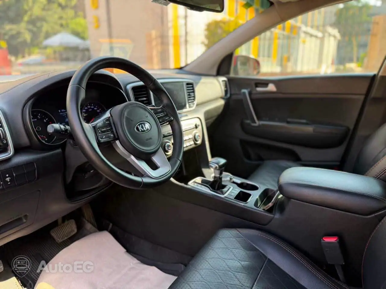 Kia Sportage ٢٠٢٢ – الصورة 10 من 19