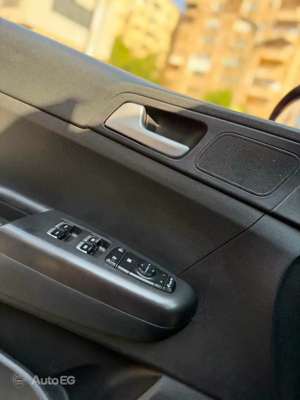 Kia Sportage ٢٠٢٢ – الصورة 17 من 19