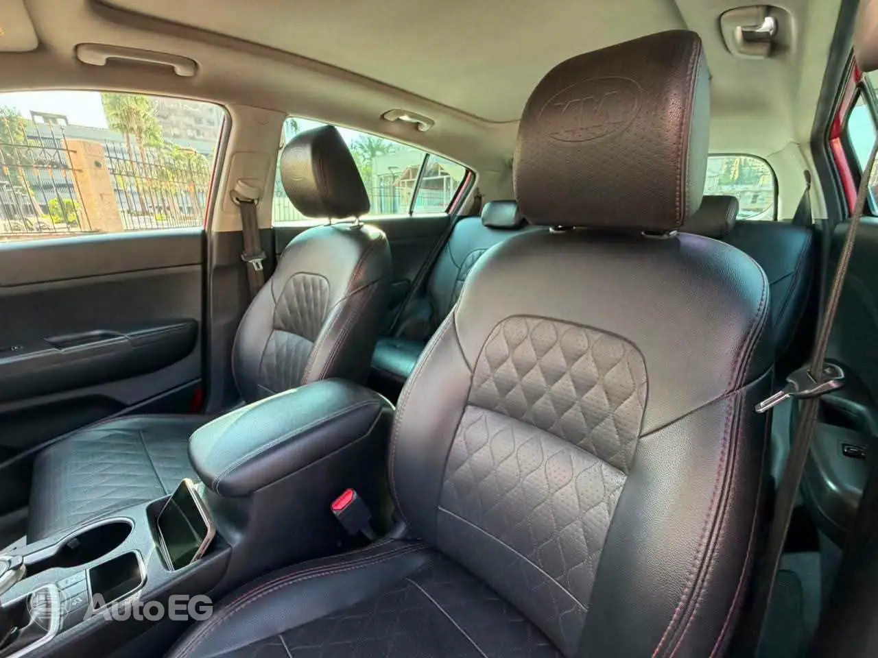 Kia Sportage ٢٠٢٢ – الصورة 18 من 19