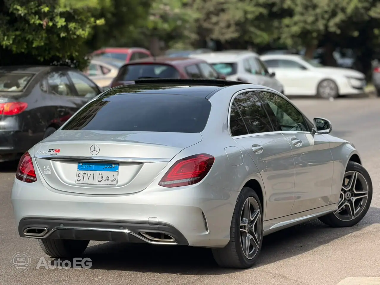 Mercedes-Benz C180 ٢٠١٩ – الصورة 2 من 23