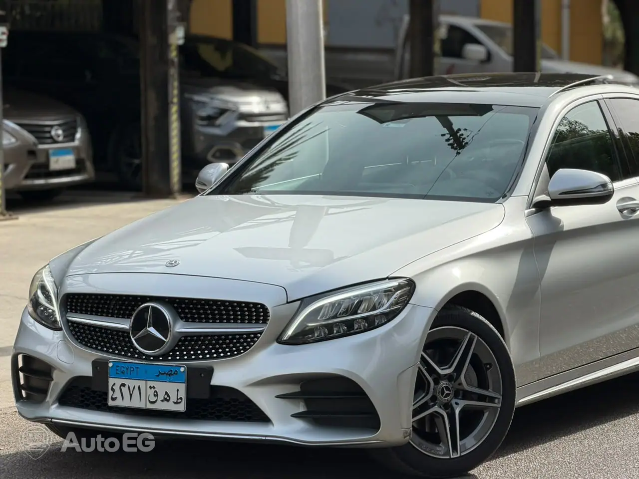 Mercedes-Benz C180 ٢٠١٩ – الصورة 8 من 23
