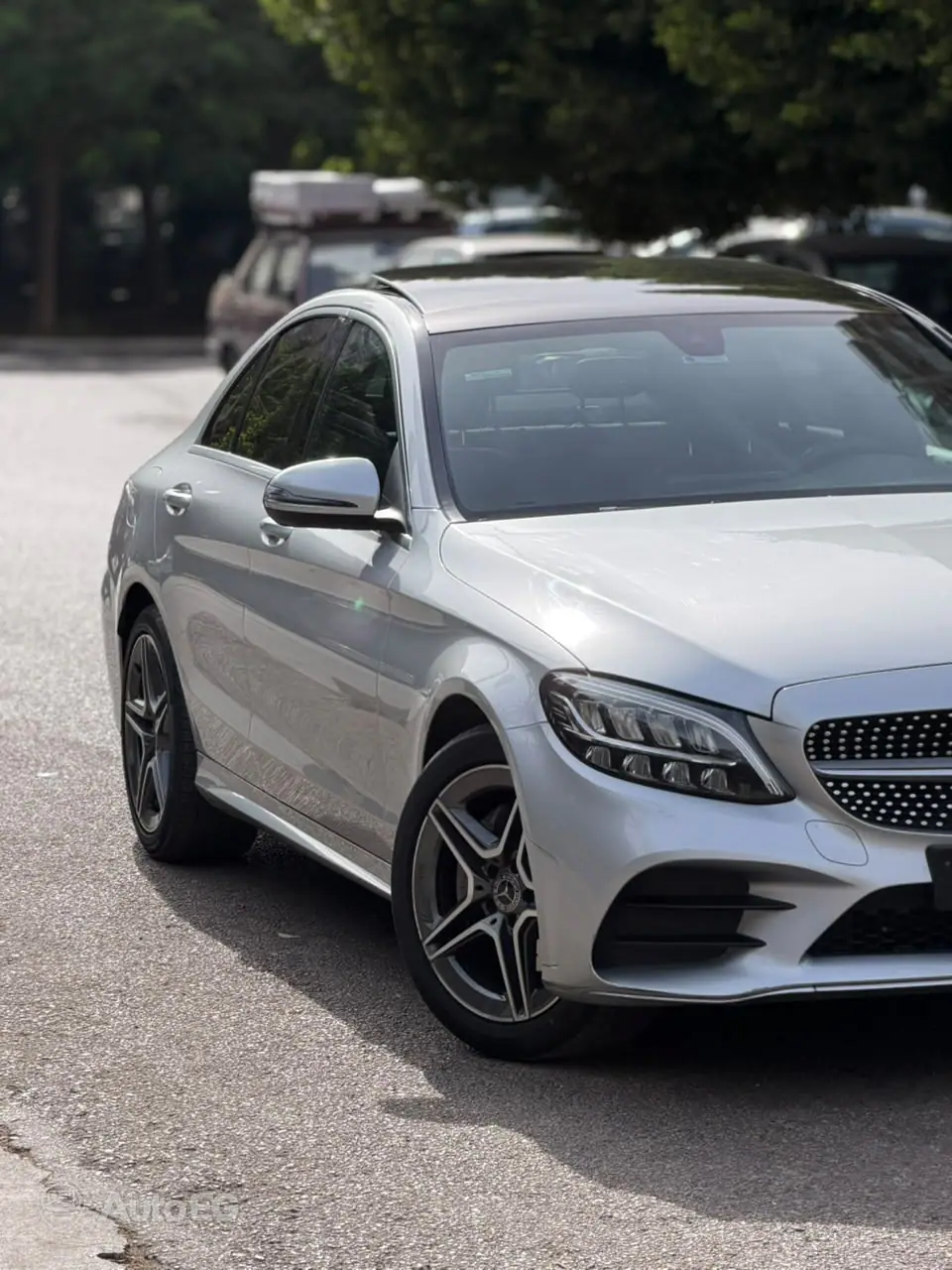 Mercedes-Benz C180 ٢٠١٩ – الصورة 9 من 23