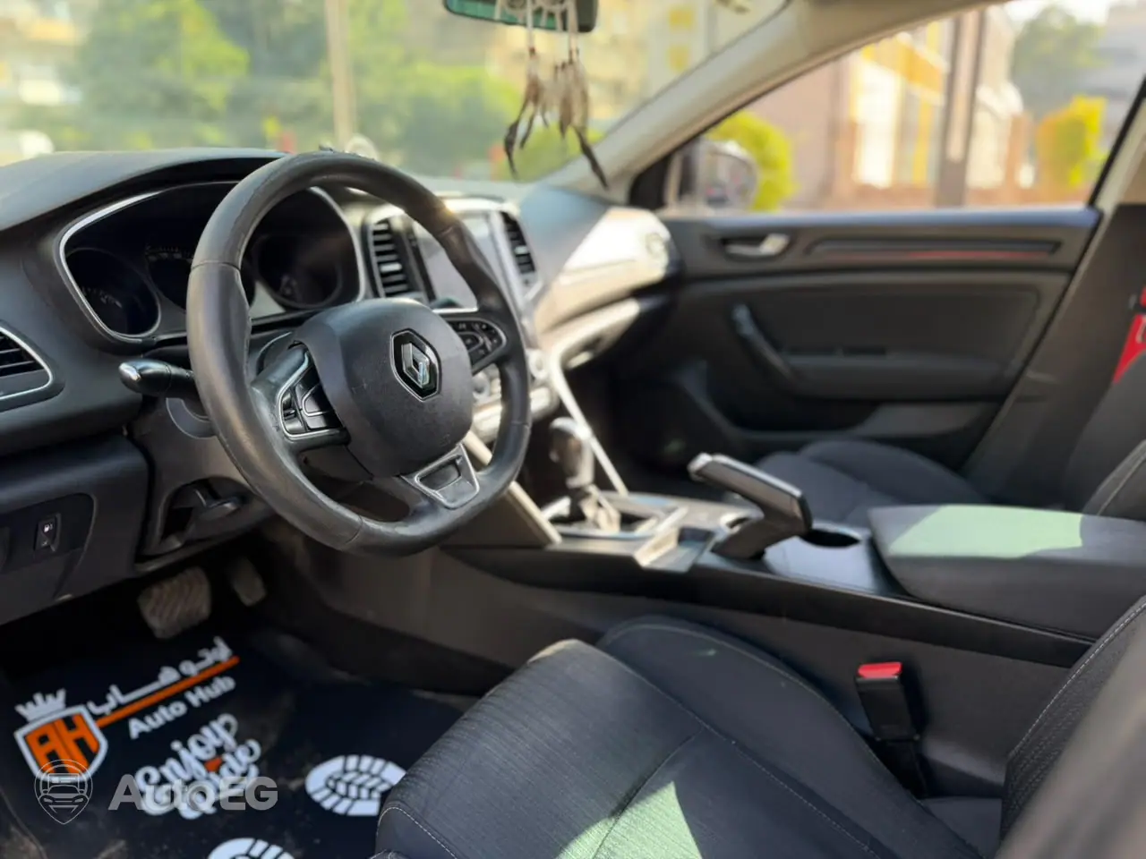 Renault Megane ٢٠٢١ – الصورة 13 من 19