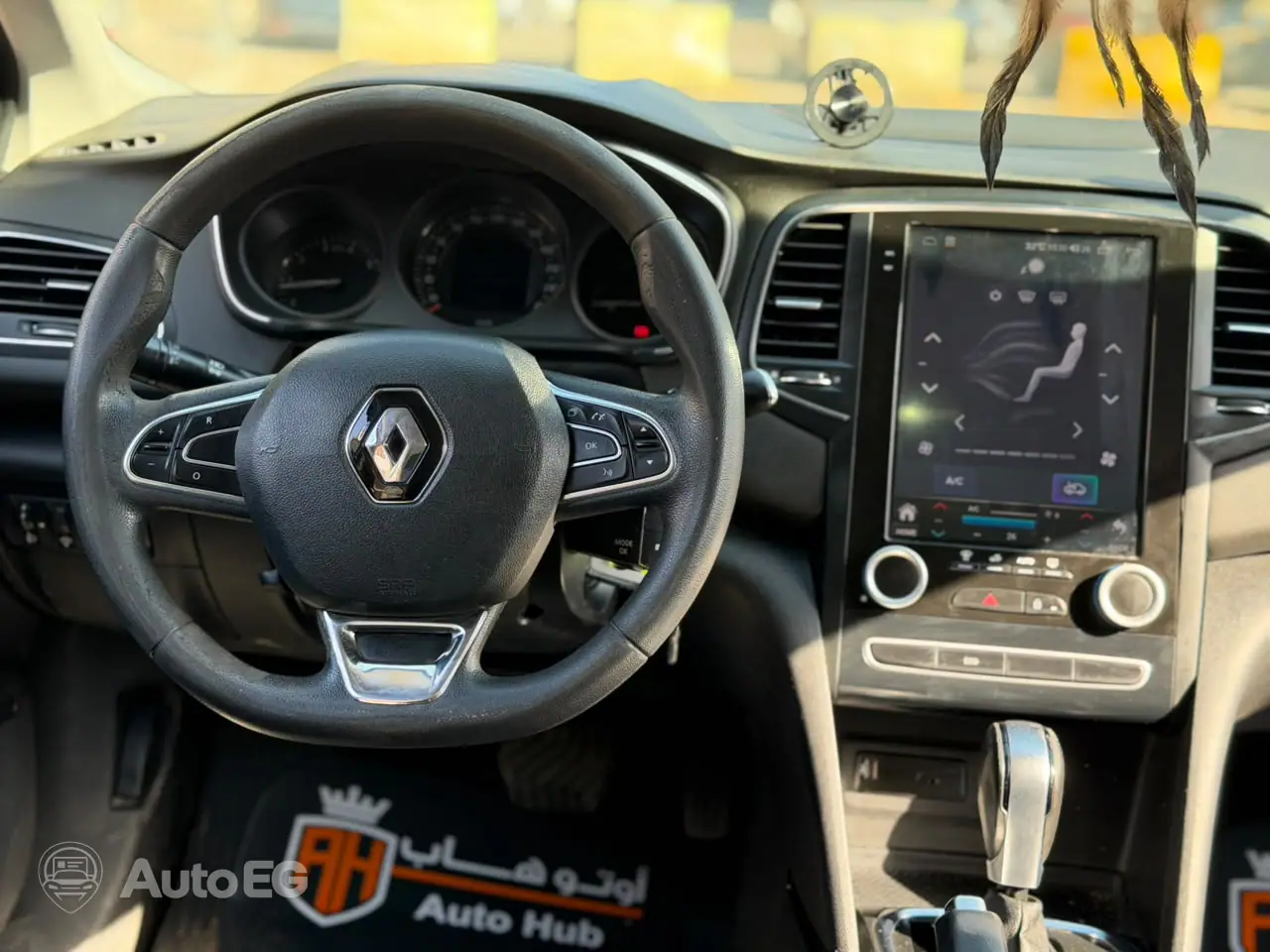 Renault Megane ٢٠٢١ – الصورة 16 من 19