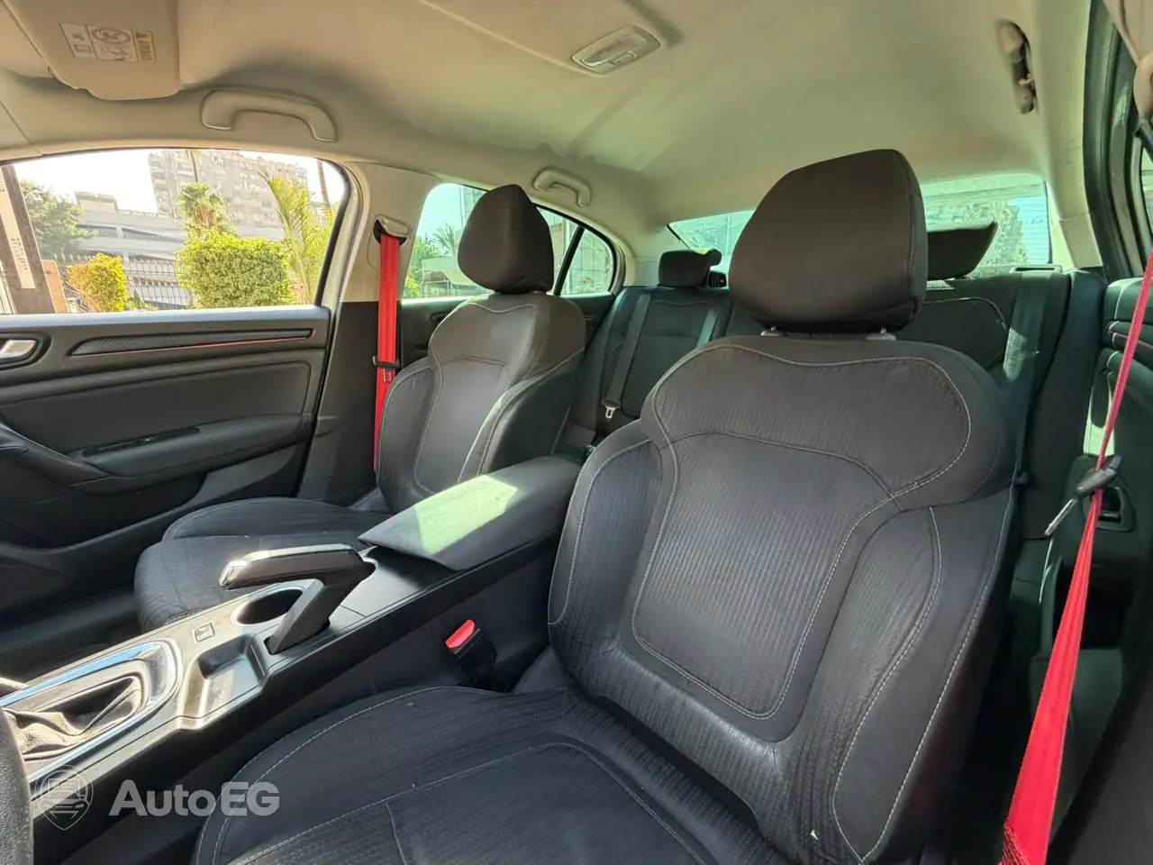 Renault Megane ٢٠٢١ – الصورة 18 من 19