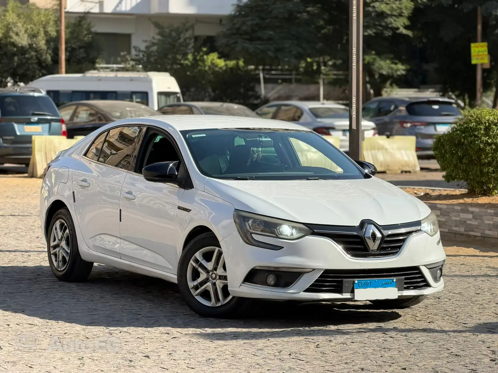 Renault Megane ٢٠٢١ – الصورة 2 من 19