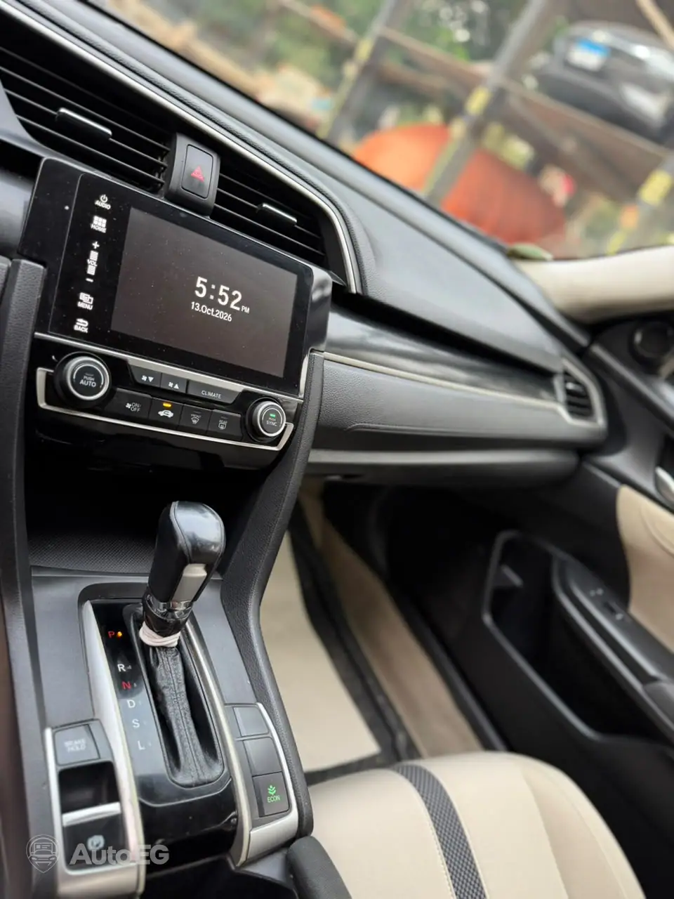 Honda Civic ٢٠٢٠ – الصورة 10 من 22