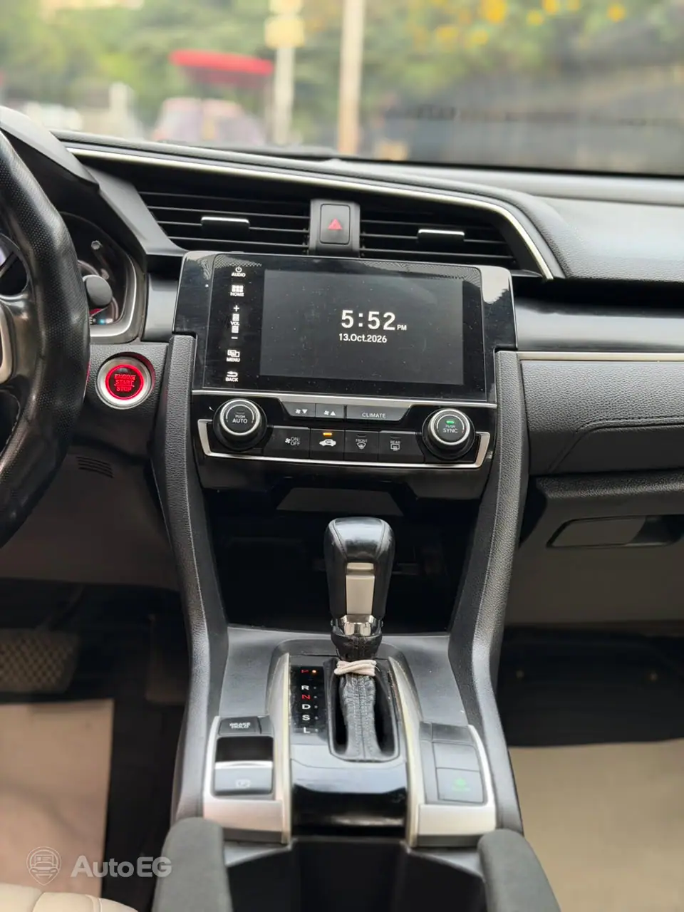 Honda Civic ٢٠٢٠ – الصورة 18 من 22