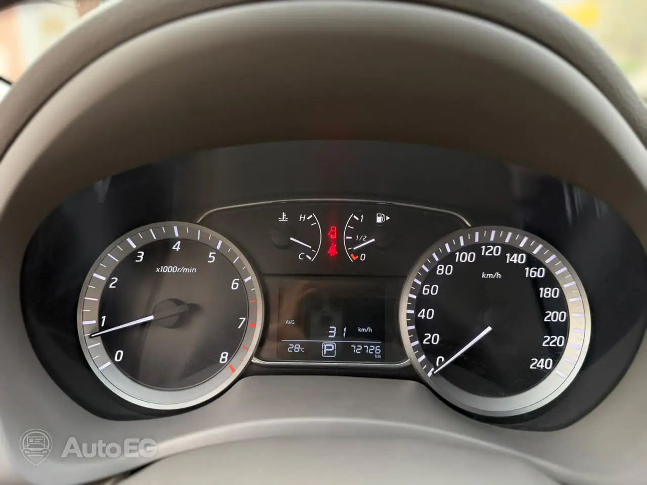Nissan Sentra ٢٠١٦ – الصورة 20 من 24