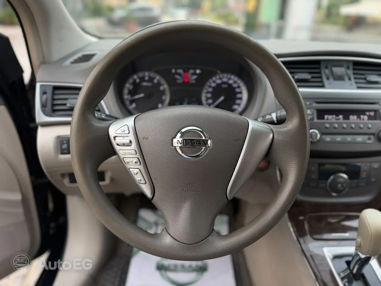 Nissan Sentra ٢٠١٦ – الصورة 19 من 24
