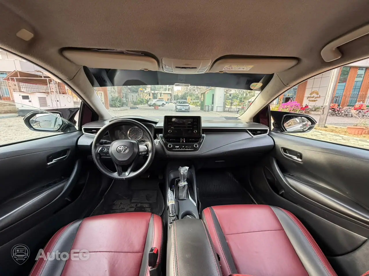 Toyota Corolla ٢٠١٩ – الصورة 9 من 22