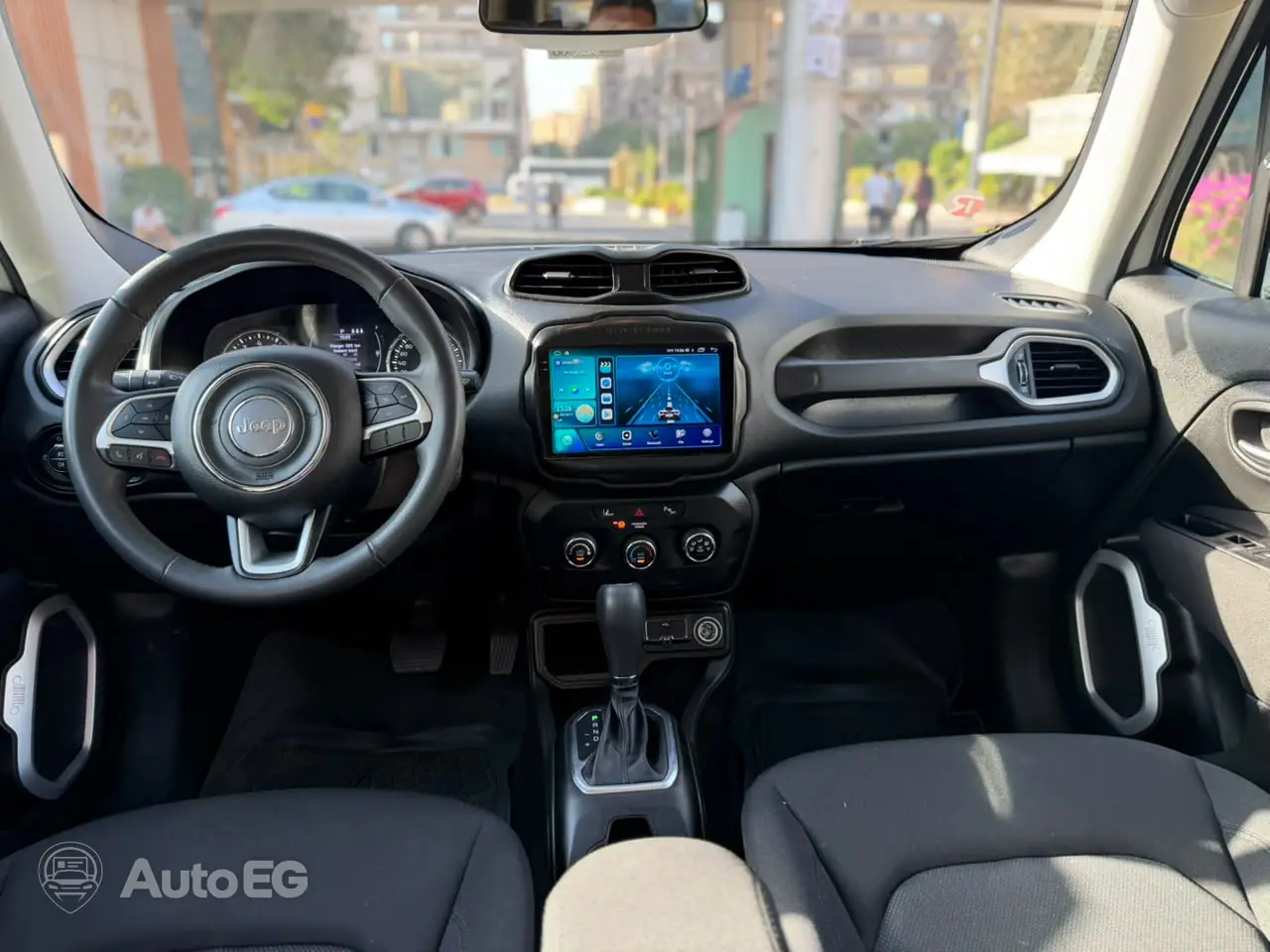 Jeep Renegade ٢٠٢١ – الصورة 9 من 23