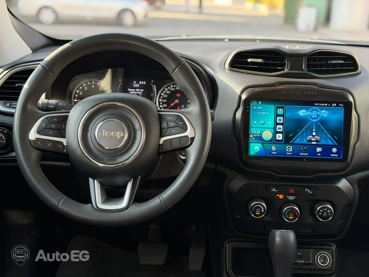 Jeep Renegade ٢٠٢١ – الصورة 16 من 23