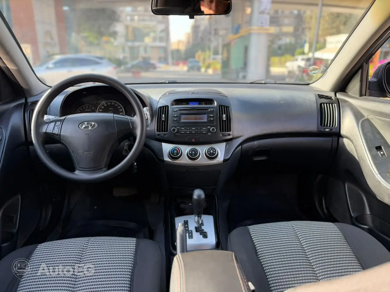 Hyundai Elantra HD ٢٠١٩ – الصورة 9 من 22