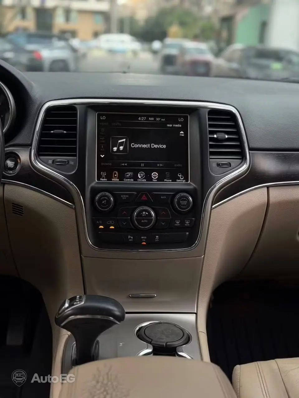 Jeep Grand Cherokee ٢٠١٧ – الصورة 13 من 19