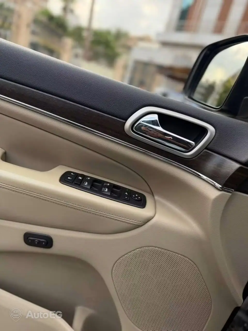 Jeep Grand Cherokee ٢٠١٧ – الصورة 17 من 19