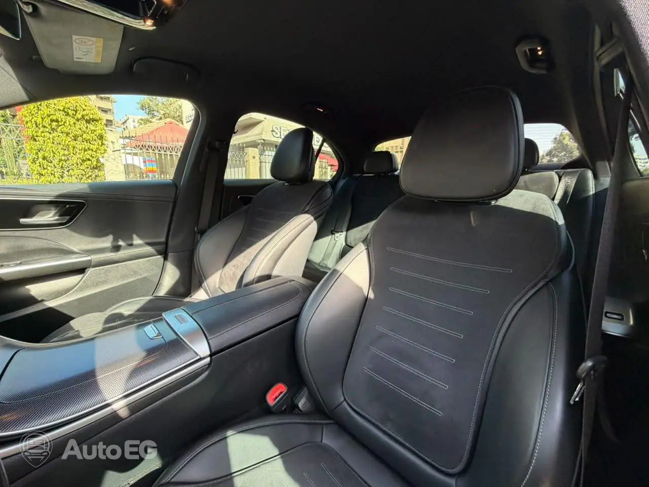 Mercedes-Benz C200 ٢٠٢٢ – الصورة 20 من 21