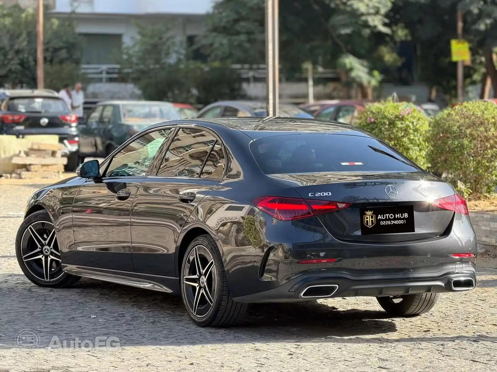 Mercedes-Benz C200 ٢٠٢٢ – الصورة 4 من 21