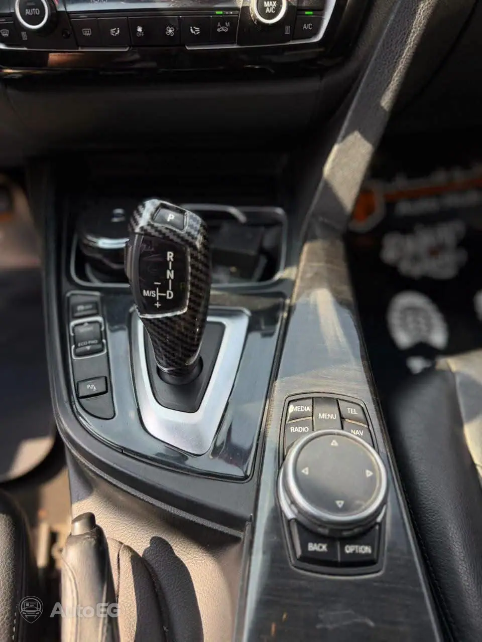 BMW F30 320i ٢٠١٦ – الصورة 18 من 21