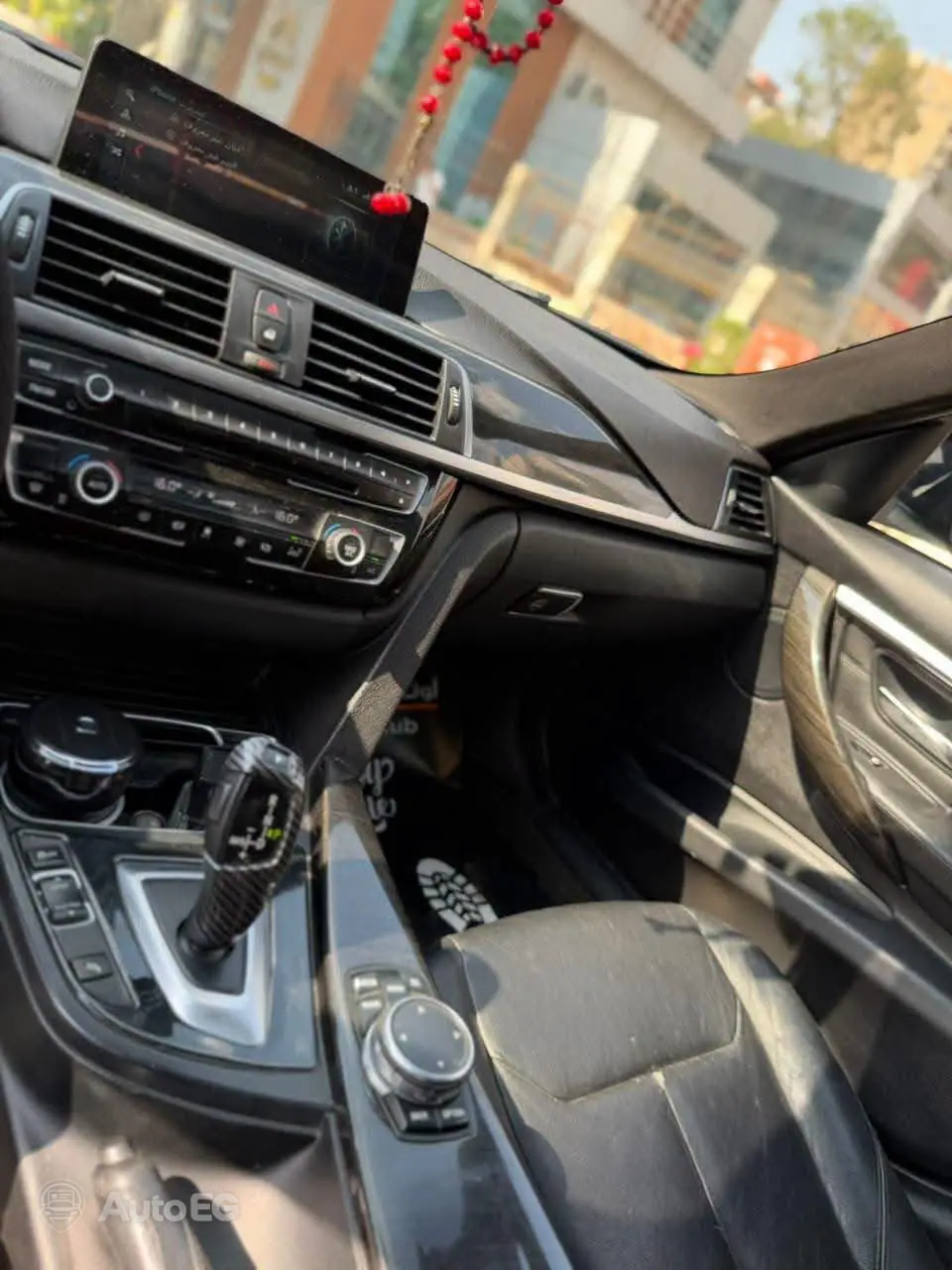 BMW F30 320i ٢٠١٦ – الصورة 13 من 21