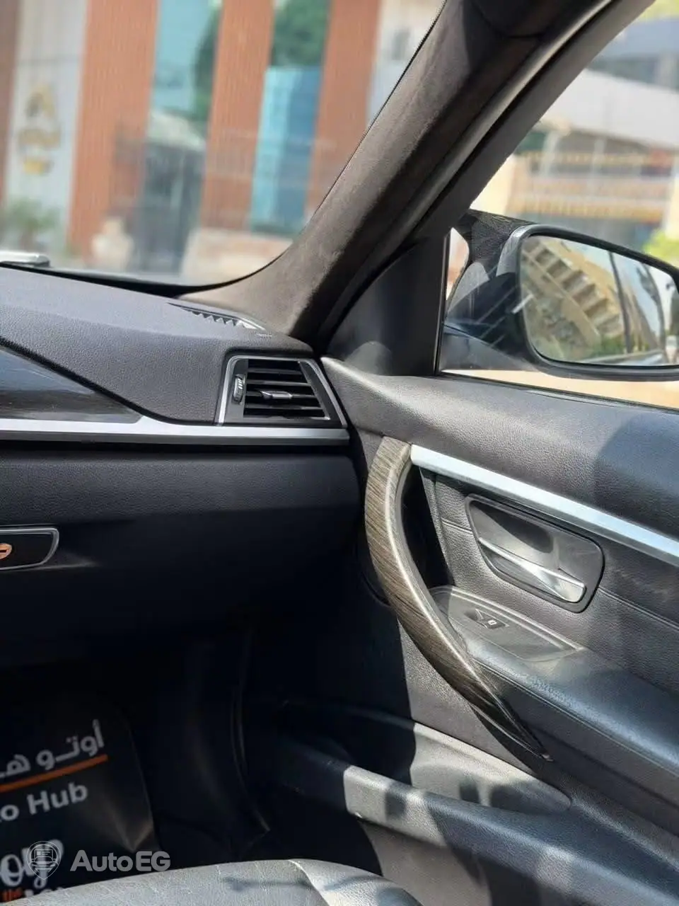 BMW F30 320i ٢٠١٦ – الصورة 12 من 21