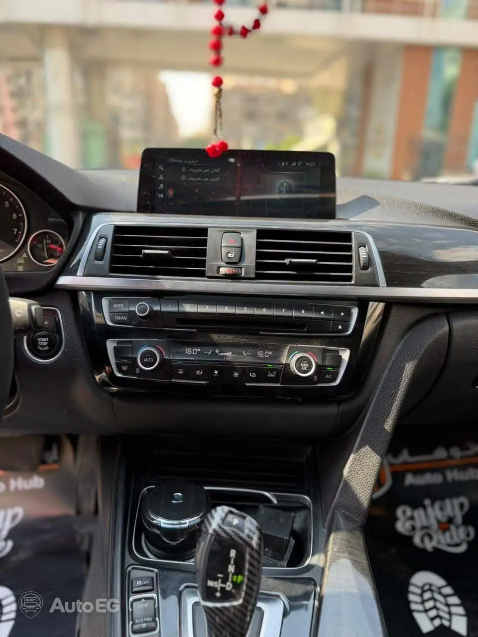 BMW F30 320i ٢٠١٦ – الصورة 15 من 21