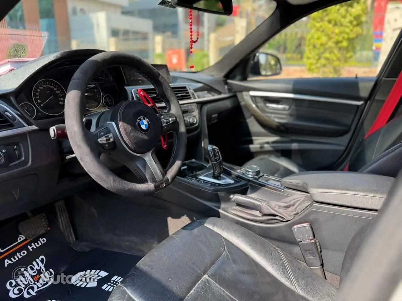 BMW F30 320i ٢٠١٦ – الصورة 11 من 21