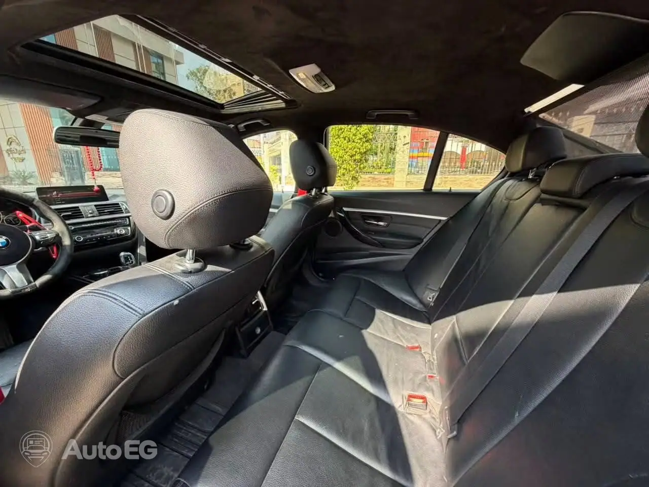 BMW F30 320i ٢٠١٦ – الصورة 20 من 21