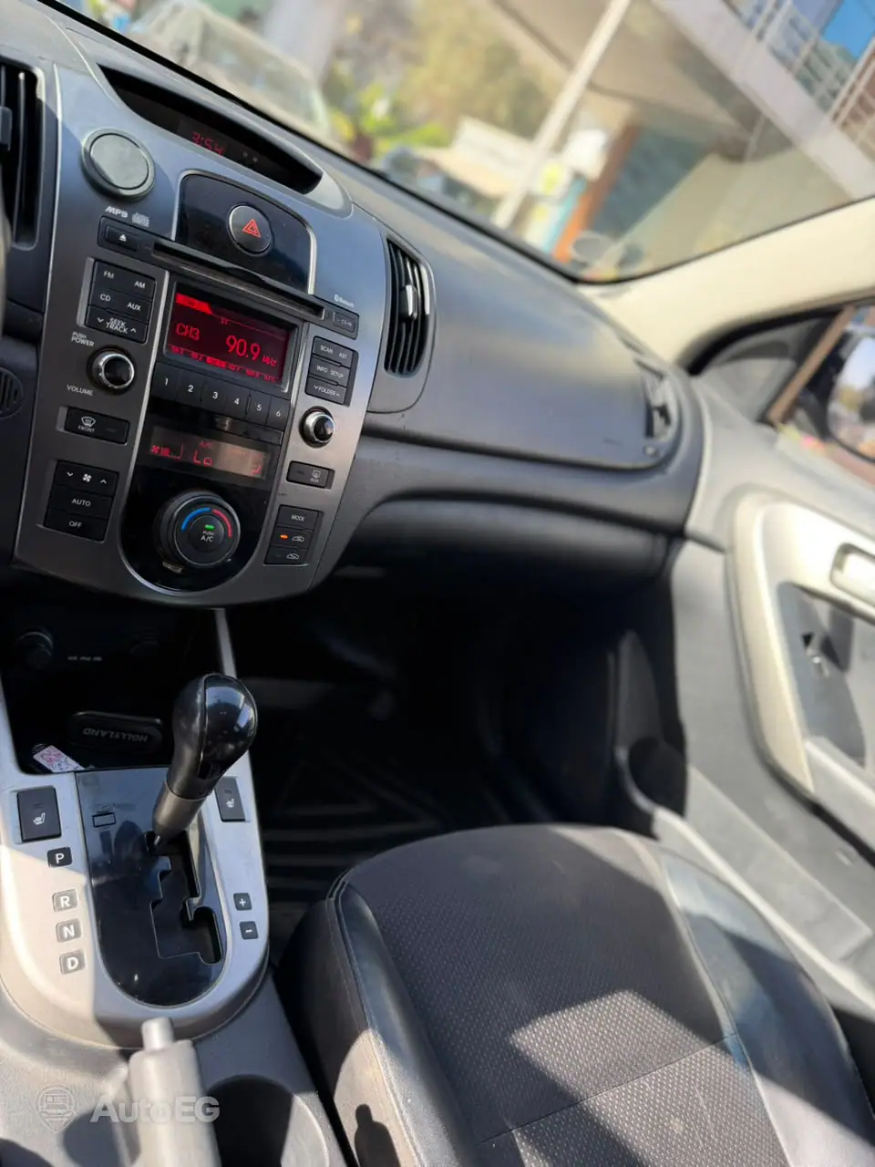 Kia Cerato ٢٠٠٩ – الصورة 11 من 22