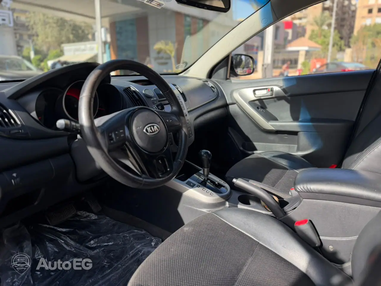 Kia Cerato ٢٠٠٩ – الصورة 10 من 22