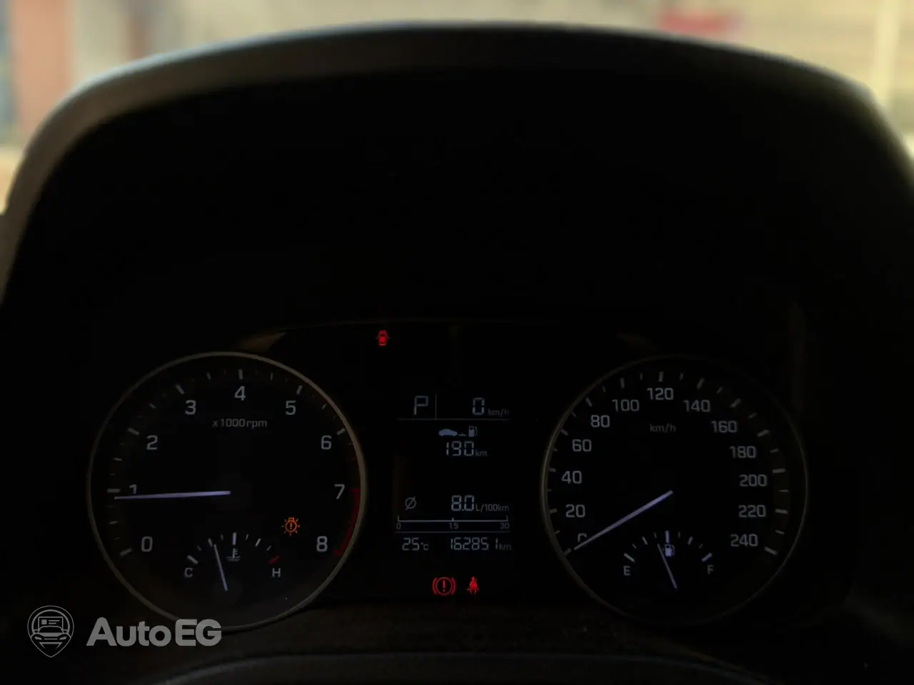 Hyundai Elantra AD ٢٠١٩ – الصورة 11 من 14