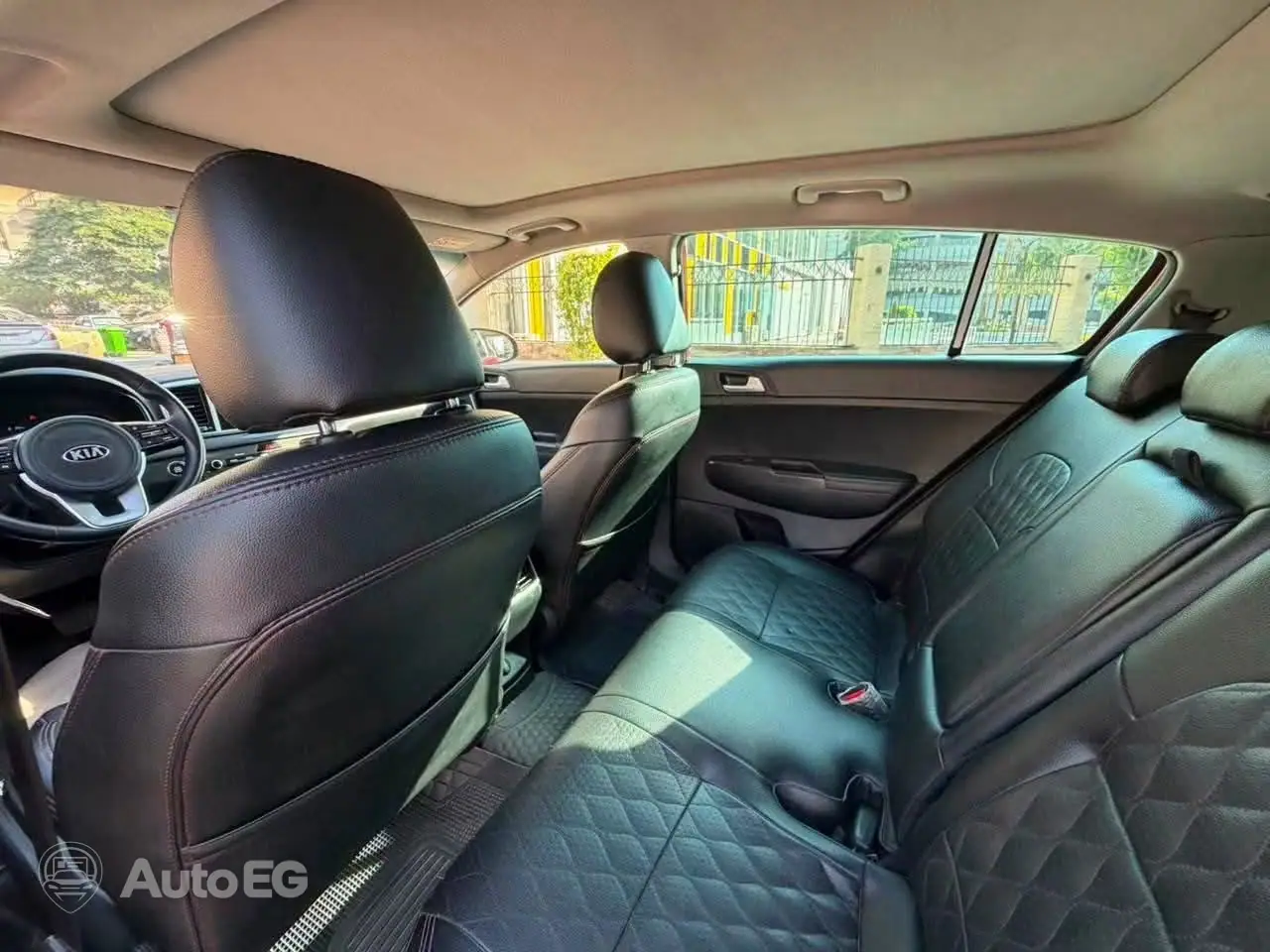 Kia Sportage ٢٠٢٢ – الصورة 18 من 18