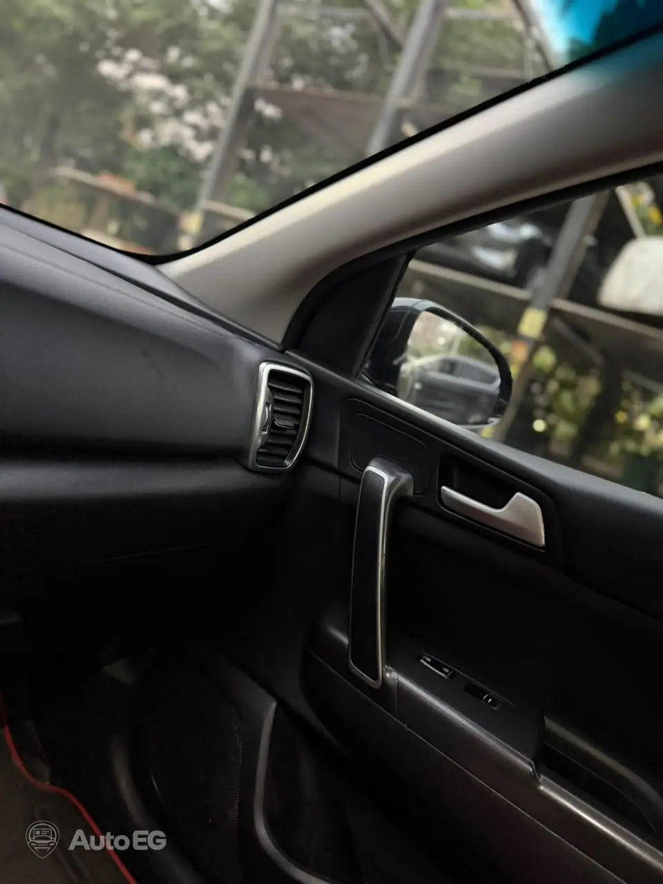Kia Sportage ٢٠١٧ – الصورة 12 من 22