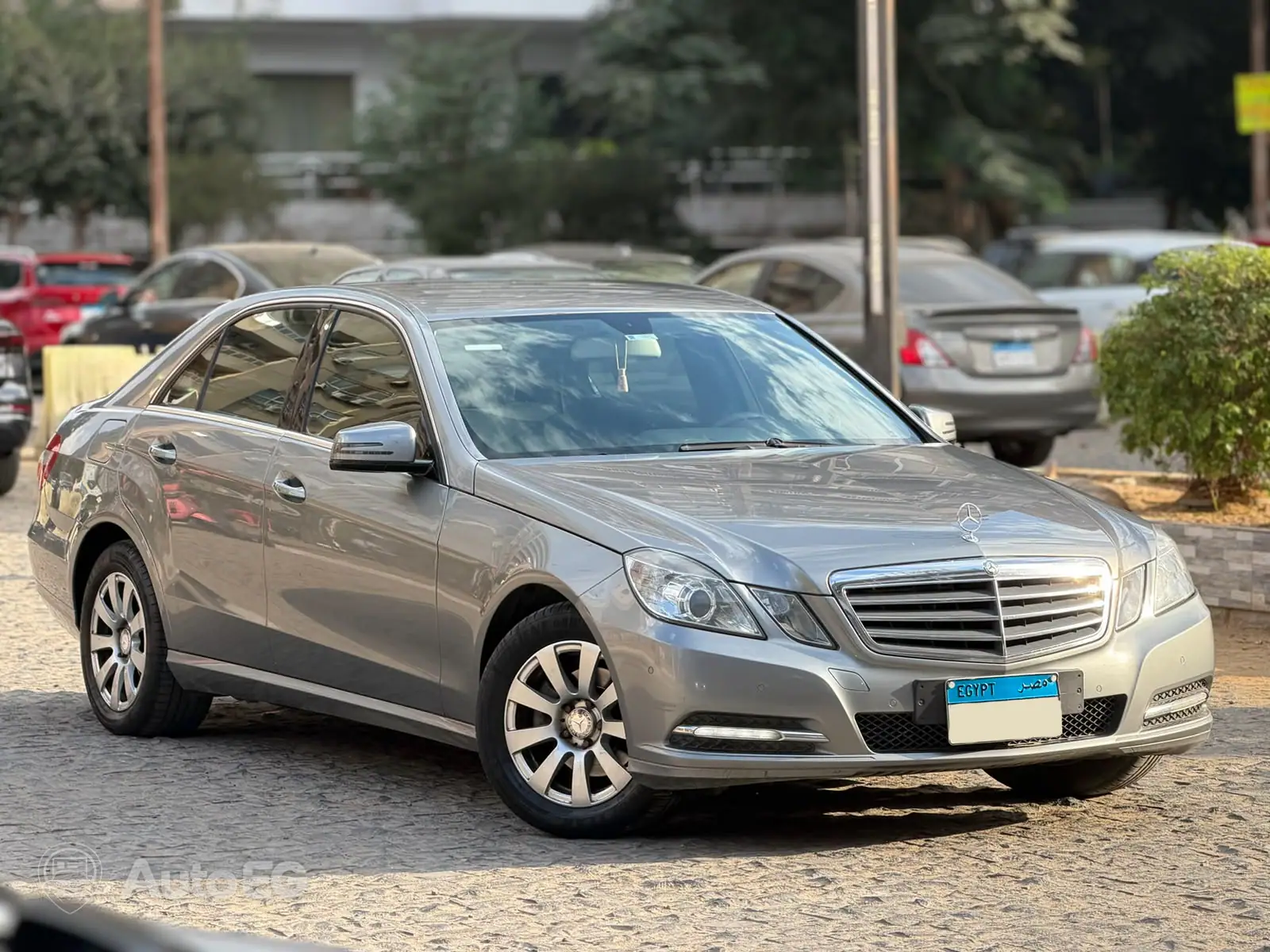 Mercedes-Benz E200 ٢٠١٣ – الصورة 5 من 23