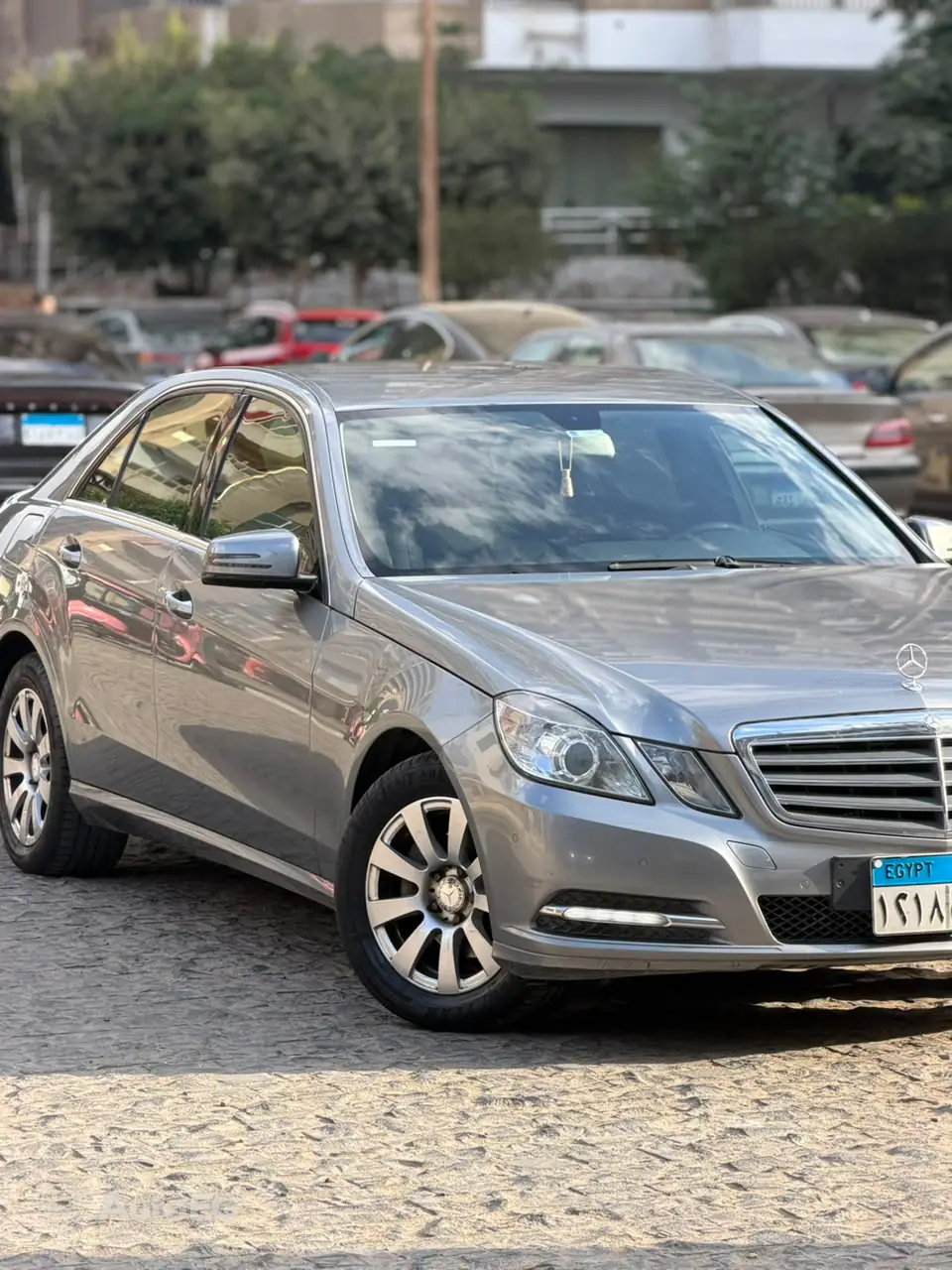 Mercedes-Benz E200 ٢٠١٣ – الصورة 3 من 23