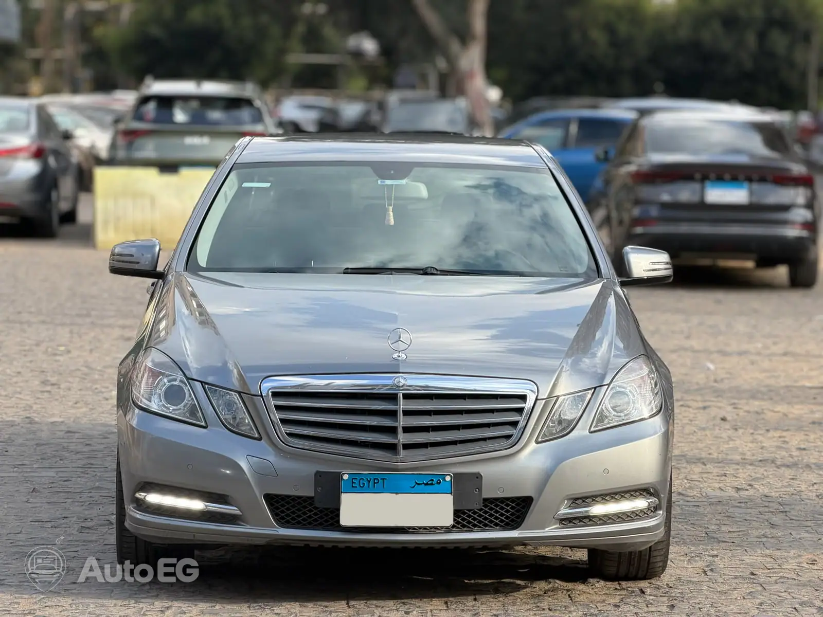 Mercedes-Benz E200 ٢٠١٣ – الصورة 7 من 23