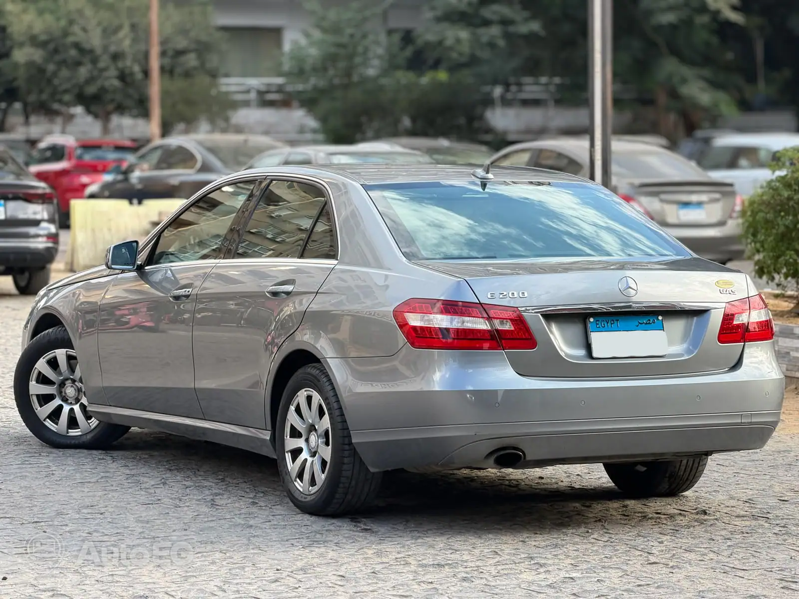 Mercedes-Benz E200 ٢٠١٣ – الصورة 4 من 23