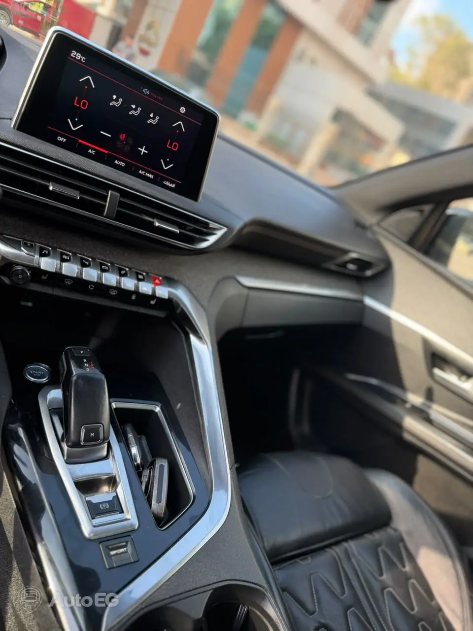 Peugeot 5008 ٢٠١٩ – الصورة 14 من 24