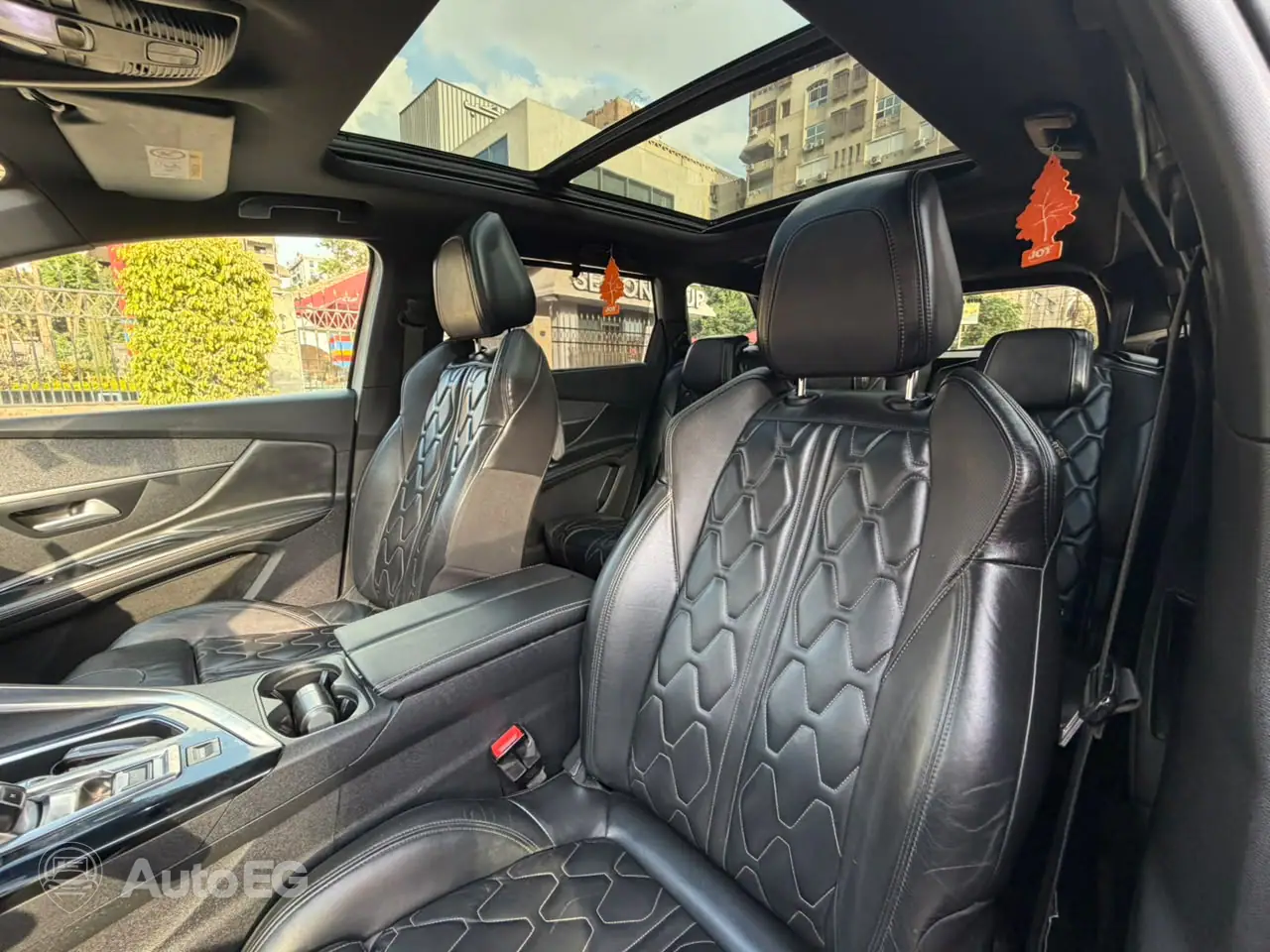 Peugeot 5008 ٢٠١٩ – الصورة 21 من 24