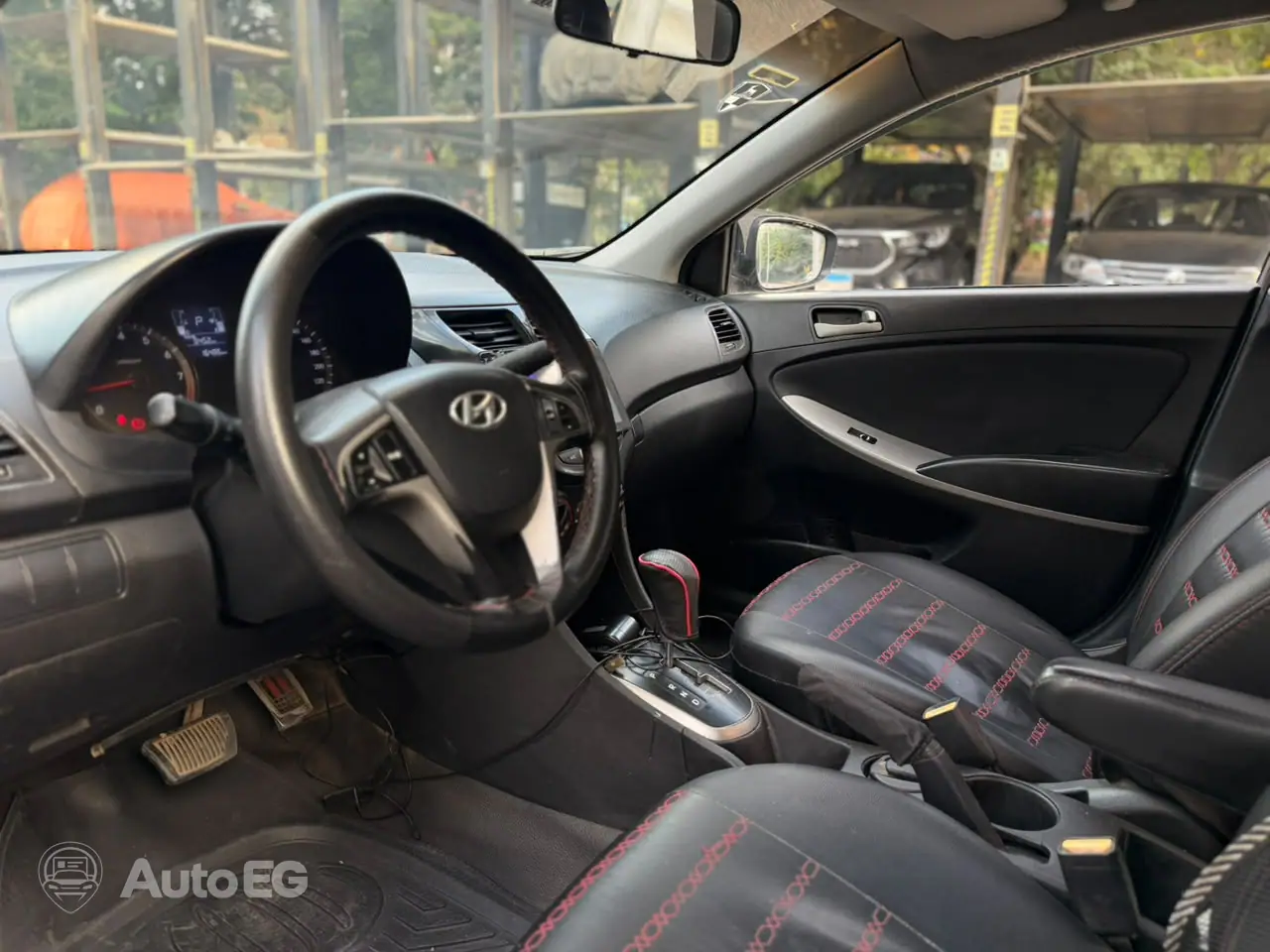 Hyundai Accent RB ٢٠١٦ – الصورة 9 من 15