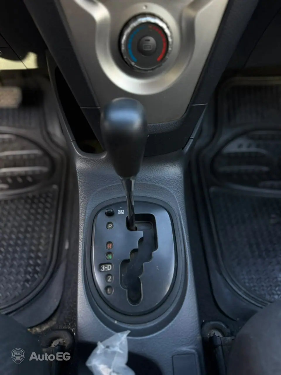 Toyota Yaris ٢٠٠٧ – الصورة 18 من 20