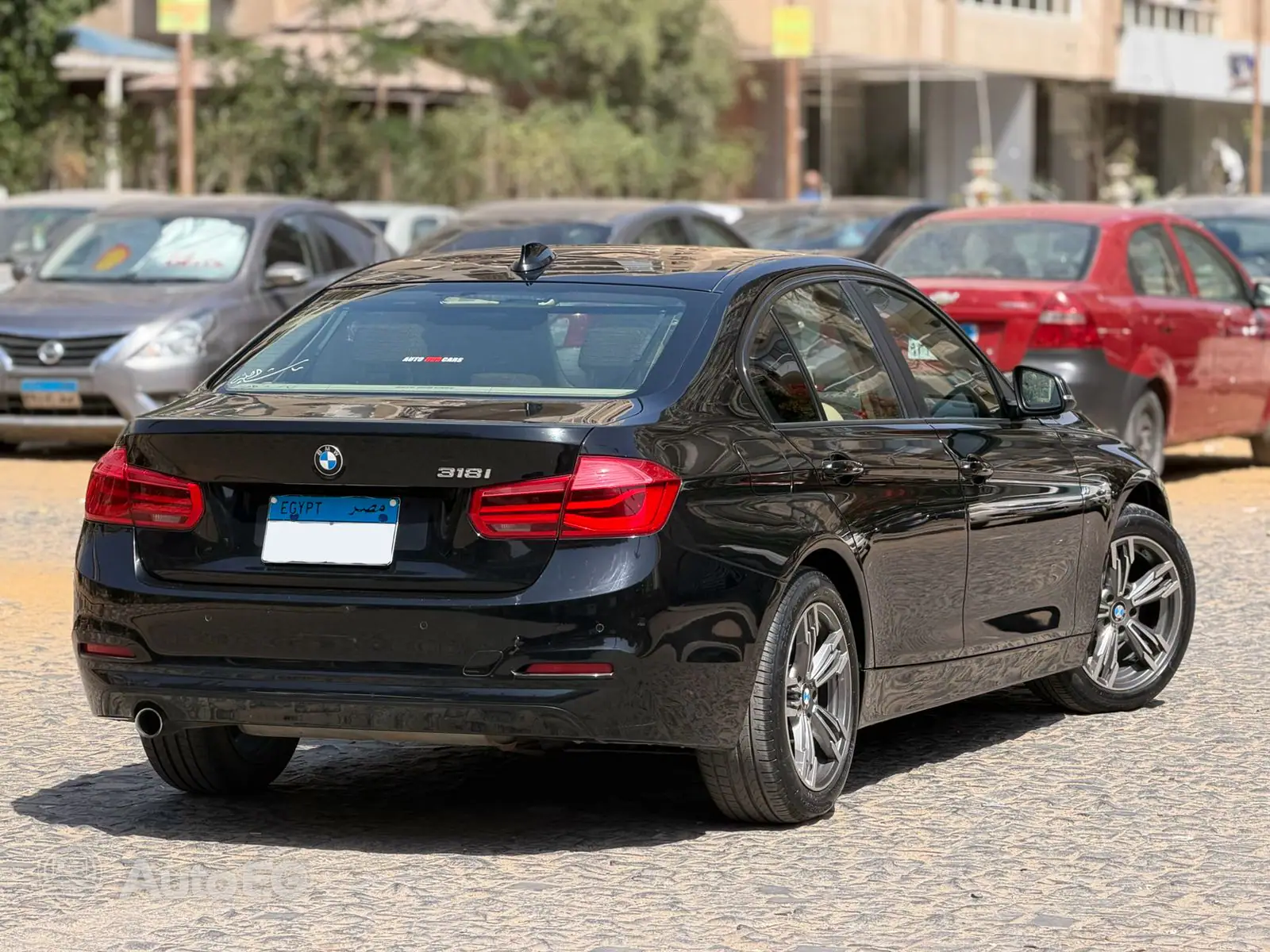 BMW 318I ٢٠١٦ – الصورة 2 من 24