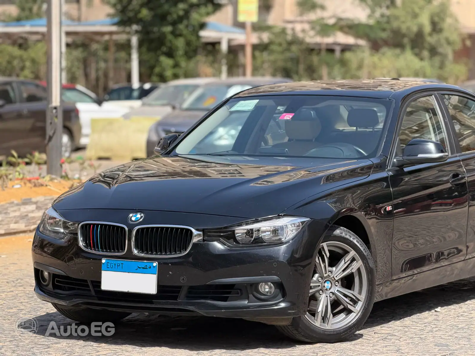 BMW 318I ٢٠١٦ – الصورة 5 من 24