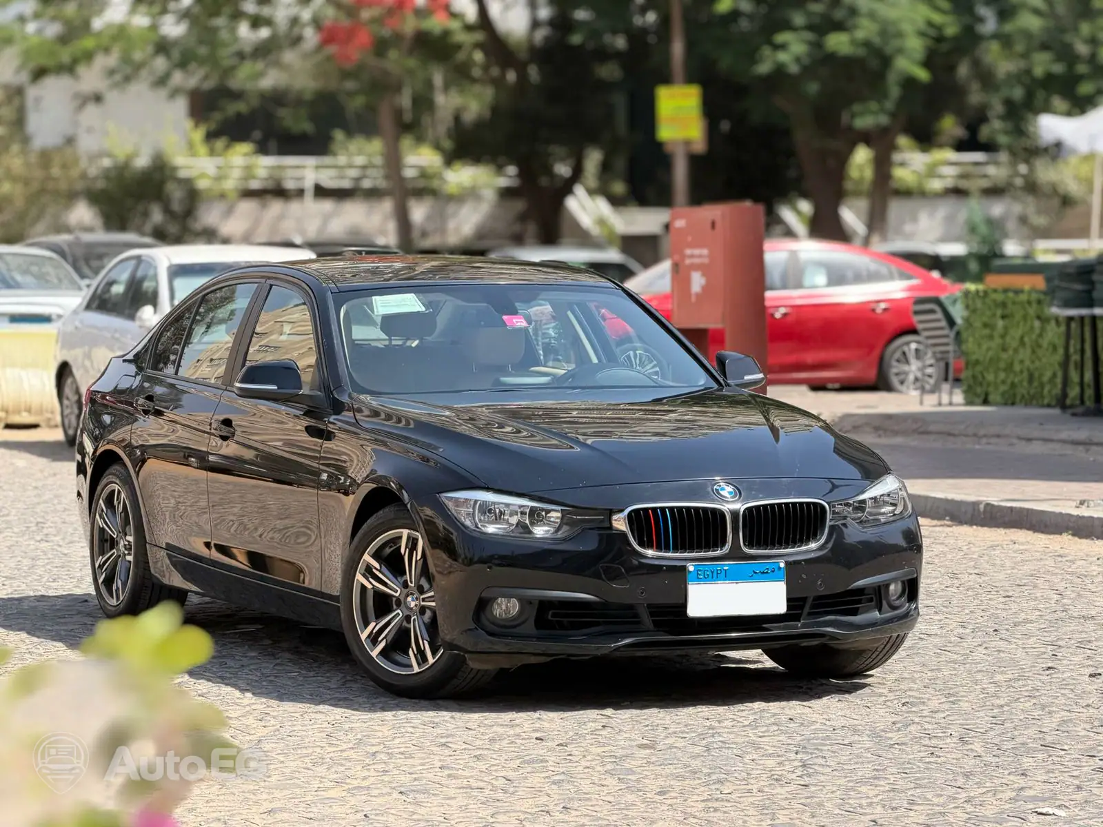 BMW 318I ٢٠١٦ – الصورة 7 من 24