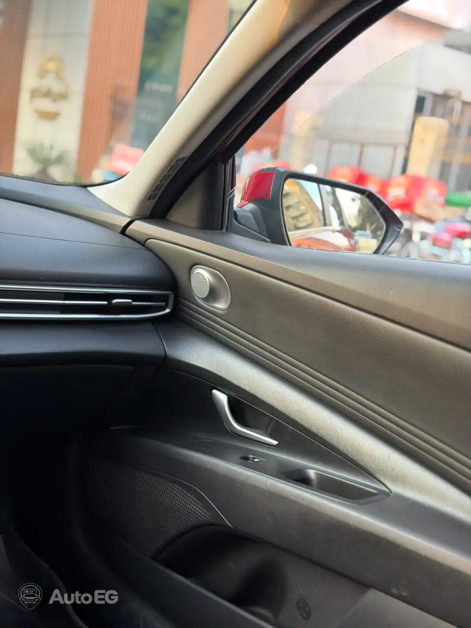 Hyundai Elantra CN7 ٢٠٢١ – الصورة 14 من 22
