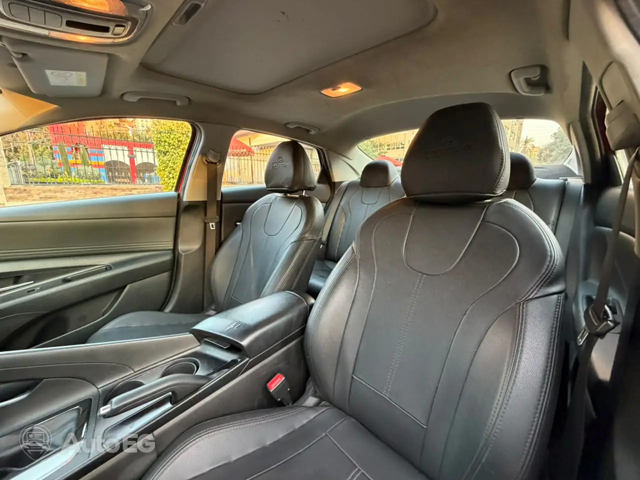 Hyundai Elantra CN7 ٢٠٢١ – الصورة 21 من 22