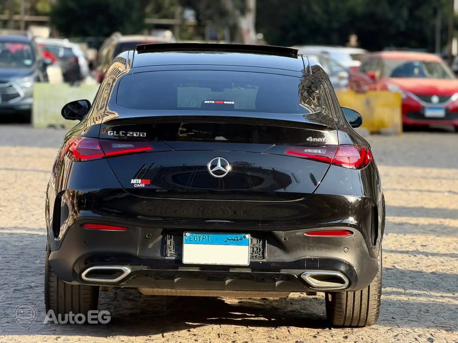 Mercedes-Benz GLC200 Coupe ٢٠٢٤ – الصورة 9 من 24
