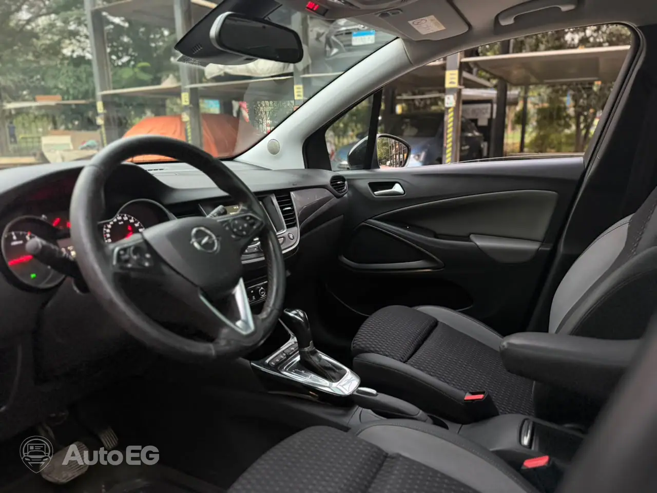 Opel Crossland ٢٠٢٠ – الصورة 10 من 23