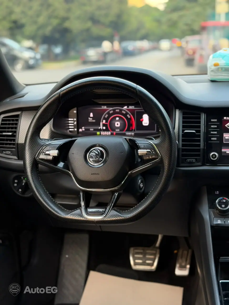 Skoda Kodiaq ٢٠٢١ – الصورة 18 من 25